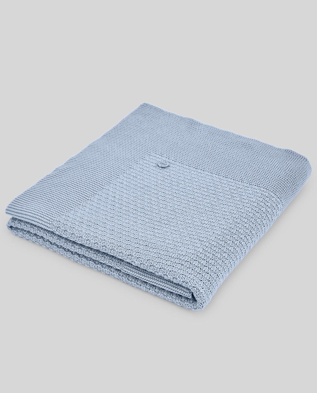 COPERTA IN FILO CON LAVORAZIONE IN MAGLIA PAZ RODRIGUEZ
