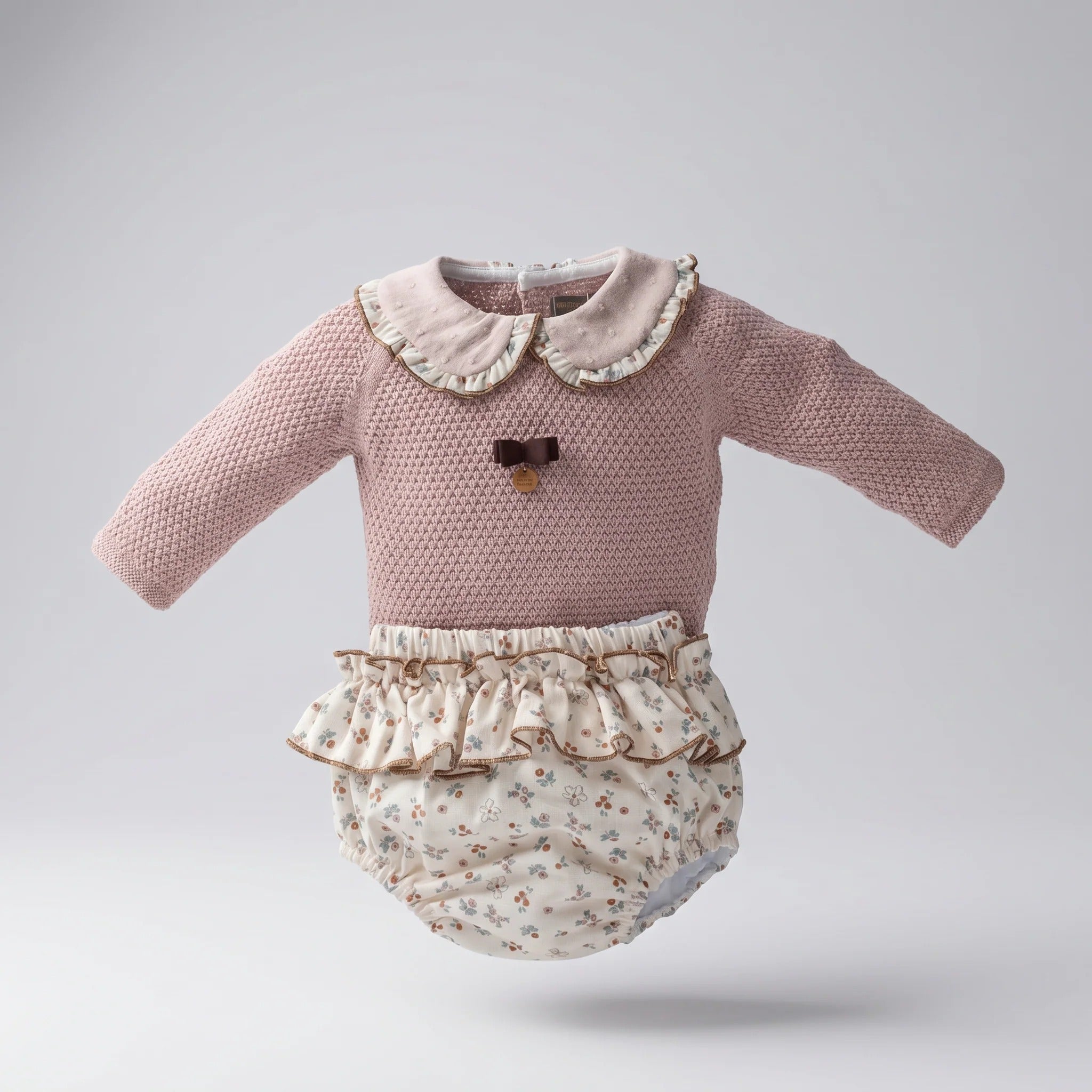 COMPLETO MAGLIA E CULOTTE A FIORELLINI PANGASA