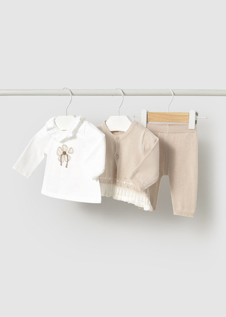 COMPLETO 3 PEZZI TRICOT NEONATA MAYORAL