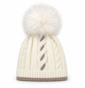 CAPPELLINO POMPON IN MAGLIA CON TRECCE I DELFI