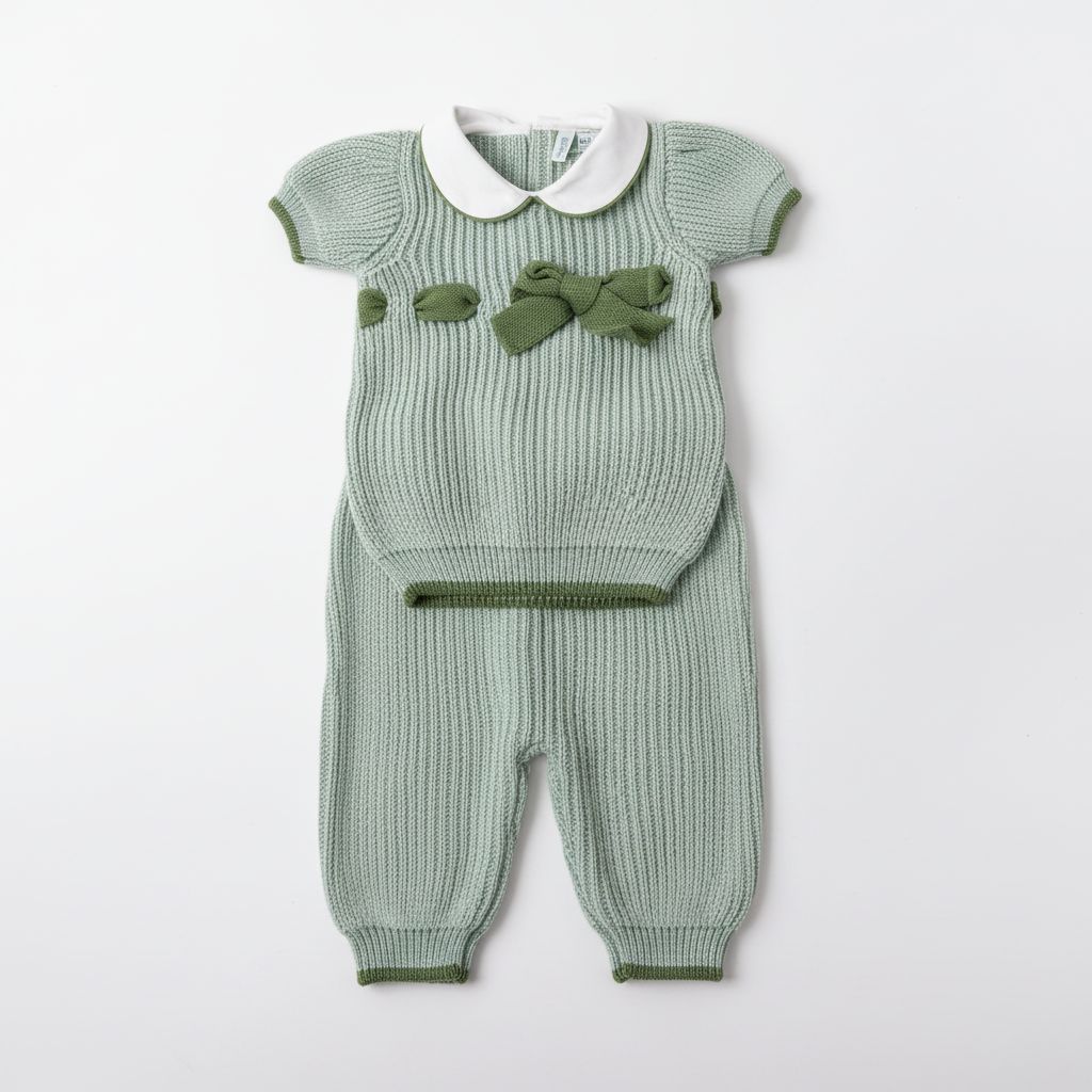 COMPLETO IN FILO CON FIOCCO BEBE' DI ALMY