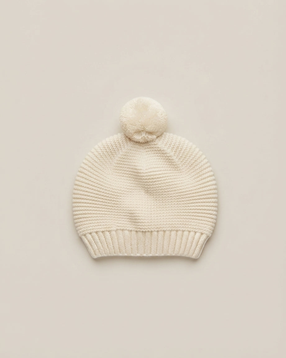 CAPPELLINO IN MAGLIA LIN CON POMPON JULIANA