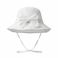 CAPPELLO BUCKET IN COTONE SANGALLO CON FIOCCO CATYA