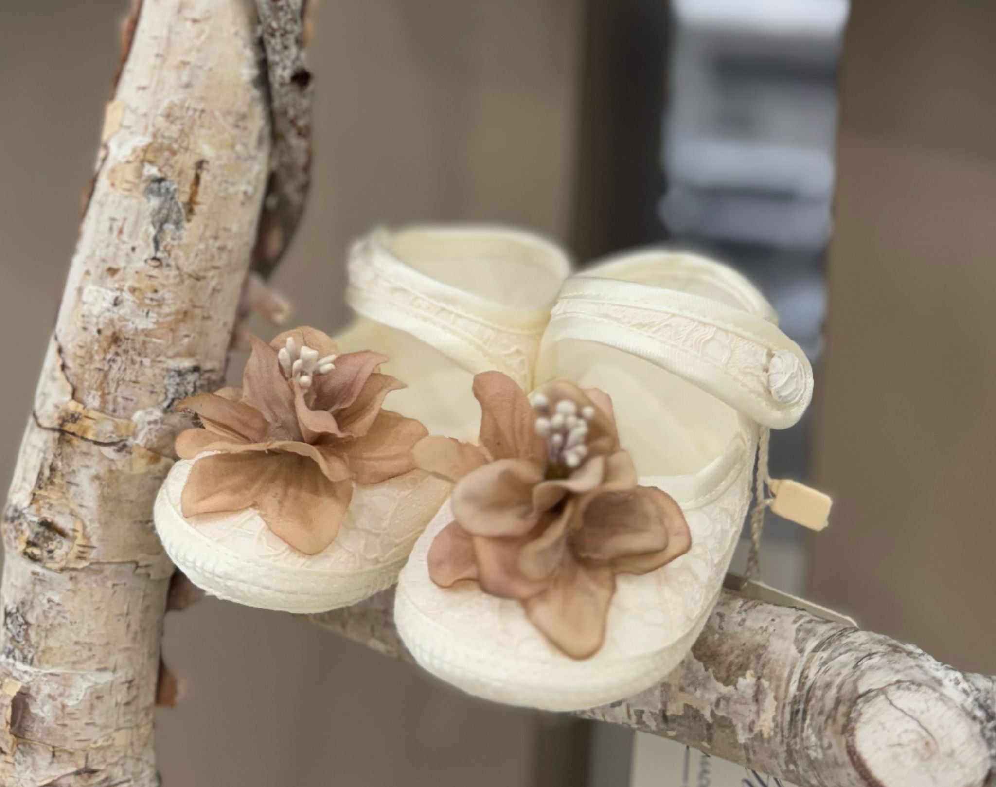 SCARPINA ELEGANTE CON FIORE BUFI