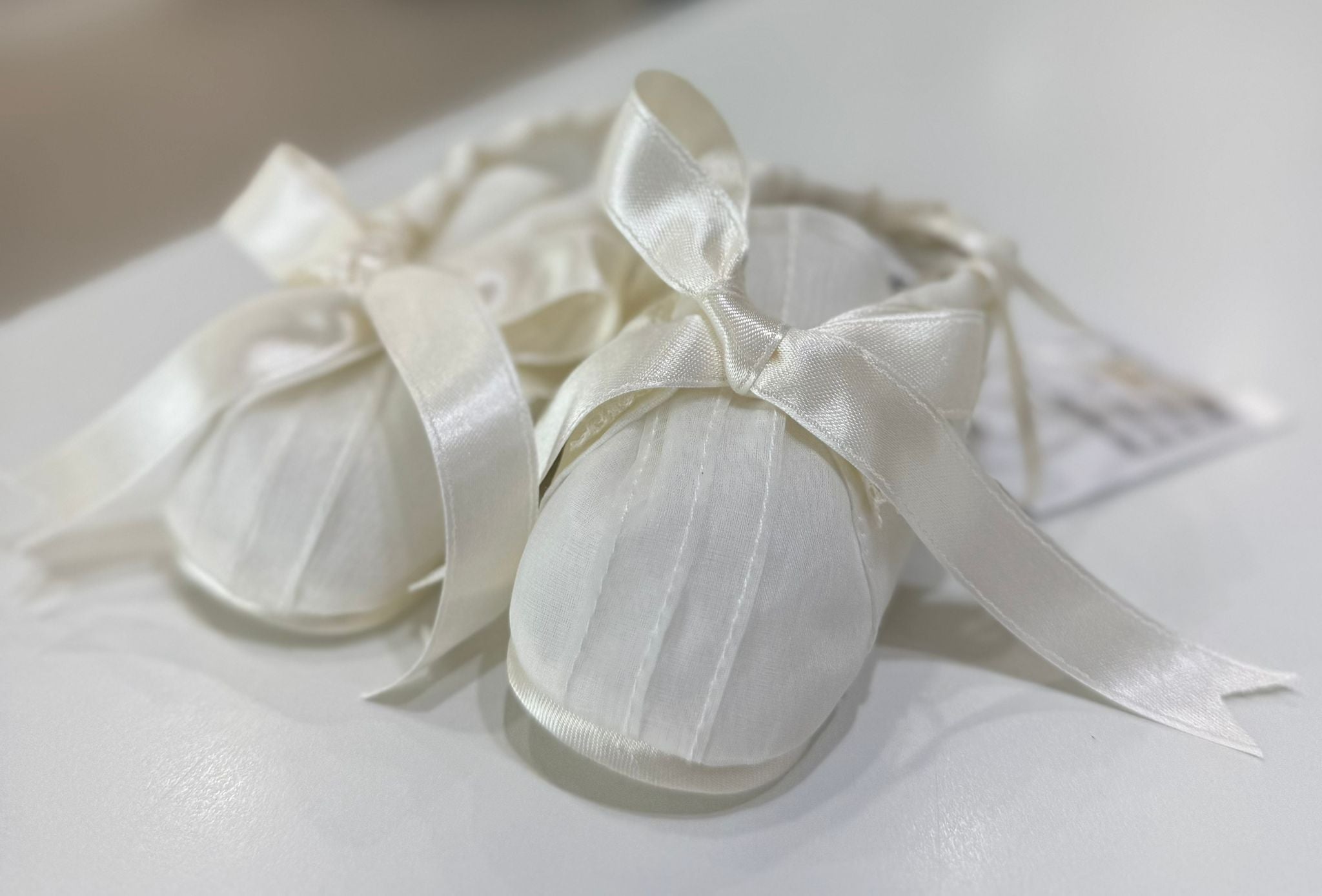 SCARPINA CERIMONIALE PICCOLA GIUGGIOLA - ADELAIDE