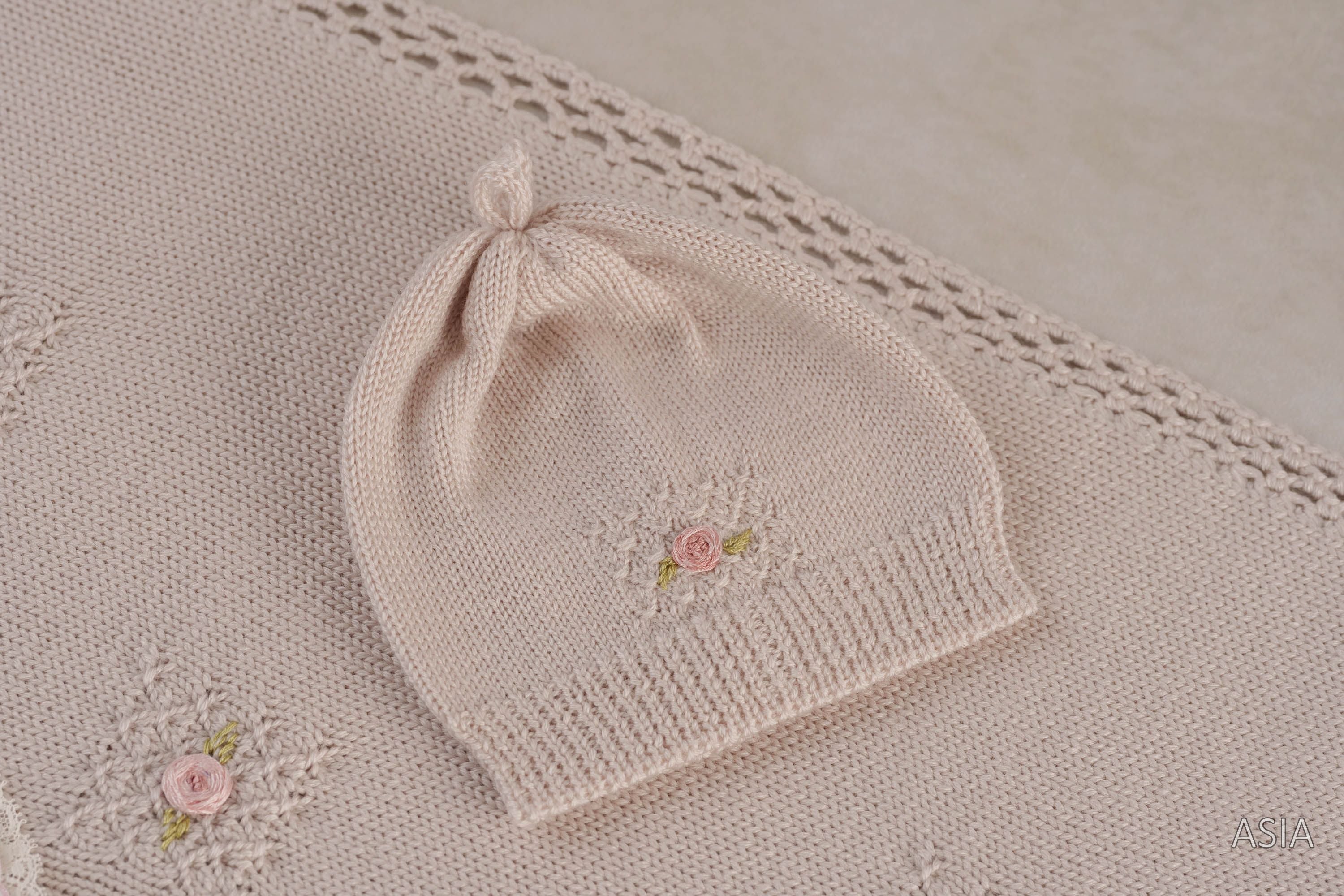 CAPPELLO IN MAGLIA PICCOLA GIUGGIOLA - ASIA