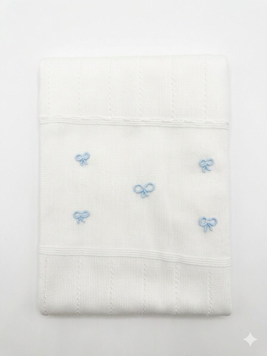 COPERTINA IN FILO CON FIOCCHETTI RICAMATI BEBE' MARGO'