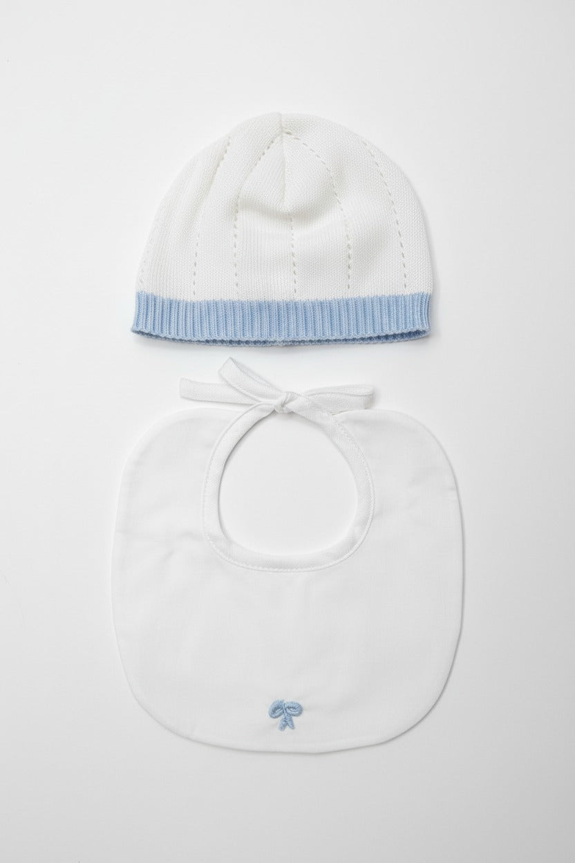 SET CAPPELLINO E BAVAGLINO CON FIOCCO RICAMATO BEBE' MARGO'