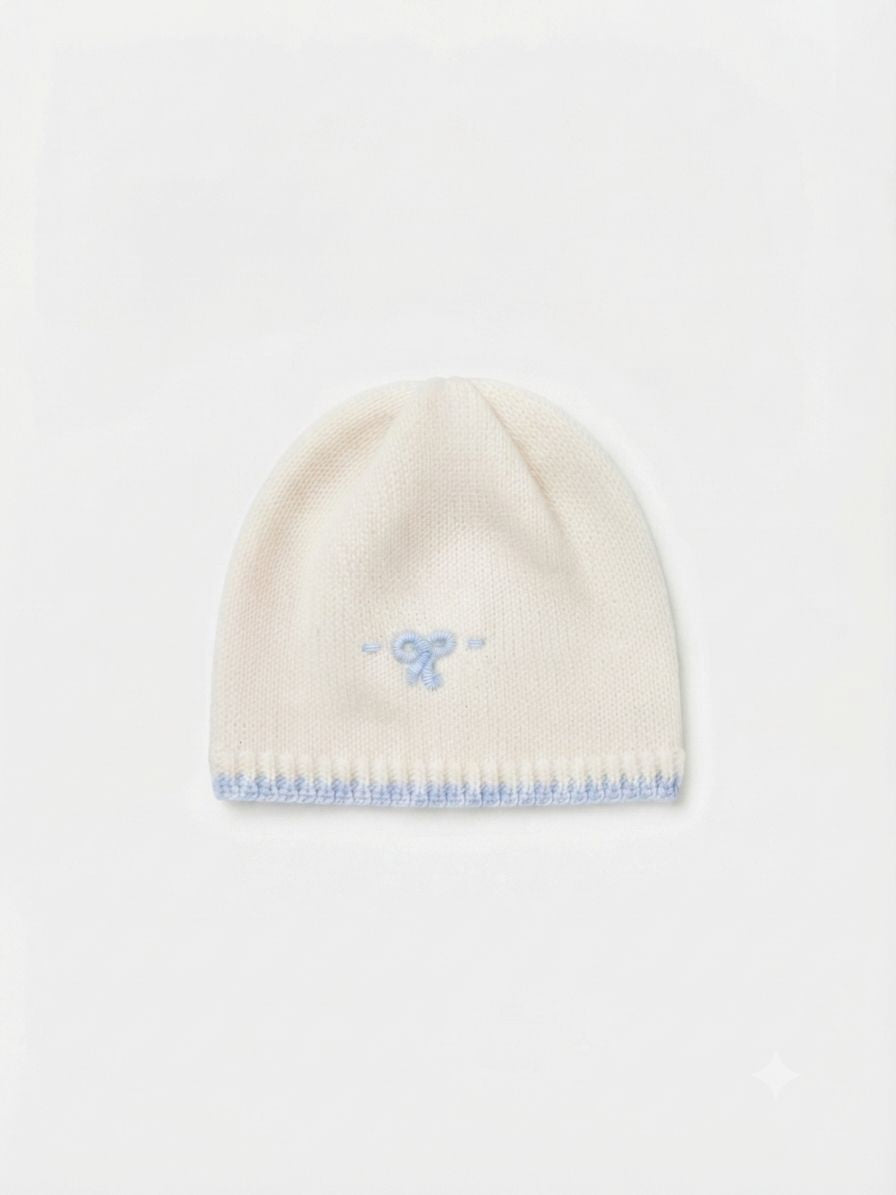 CAPPELLINO IN MAGLIA CON FIOCCHETTI RICAMATI BEBE' DI ALMY