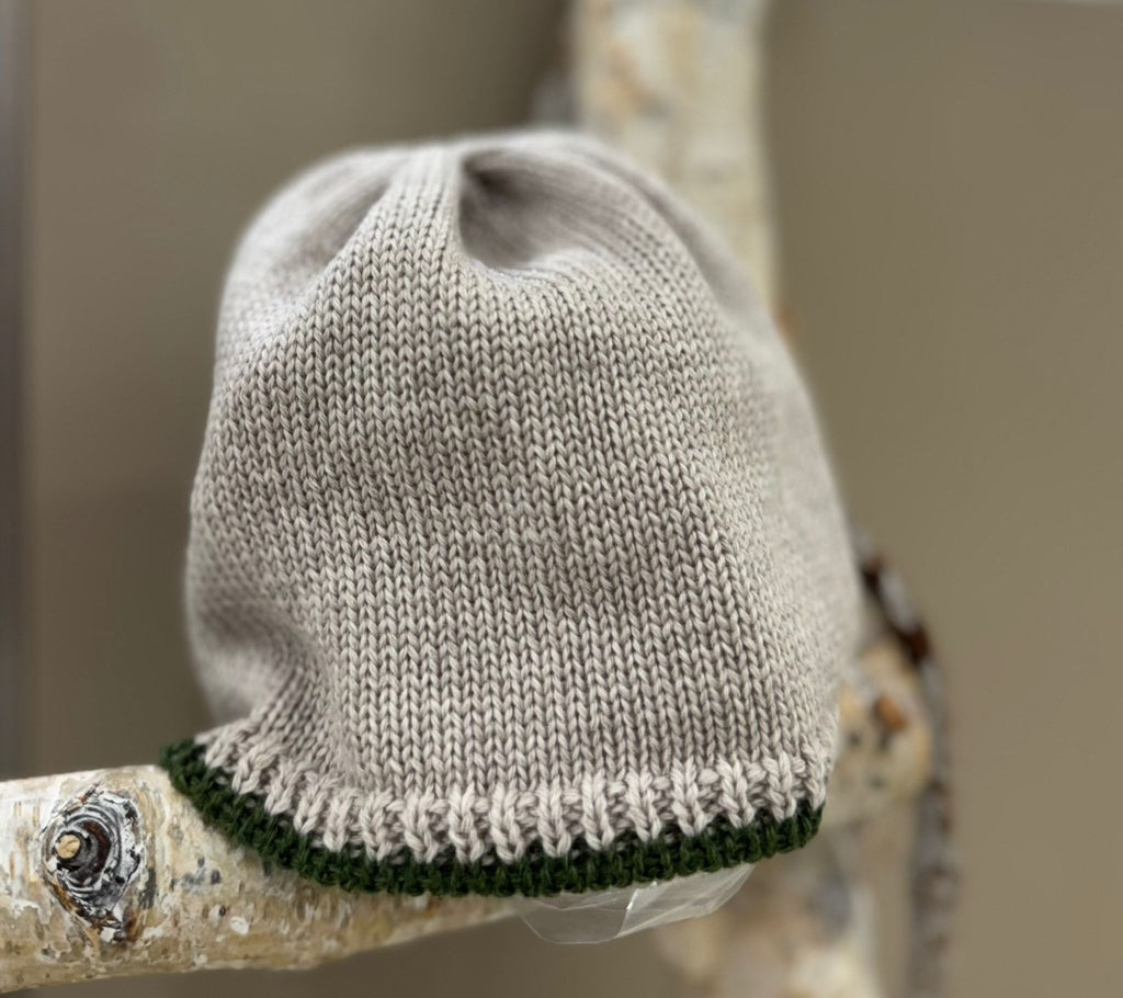CAPPELLINO IN MAGLIA BEBE' DI ALMY