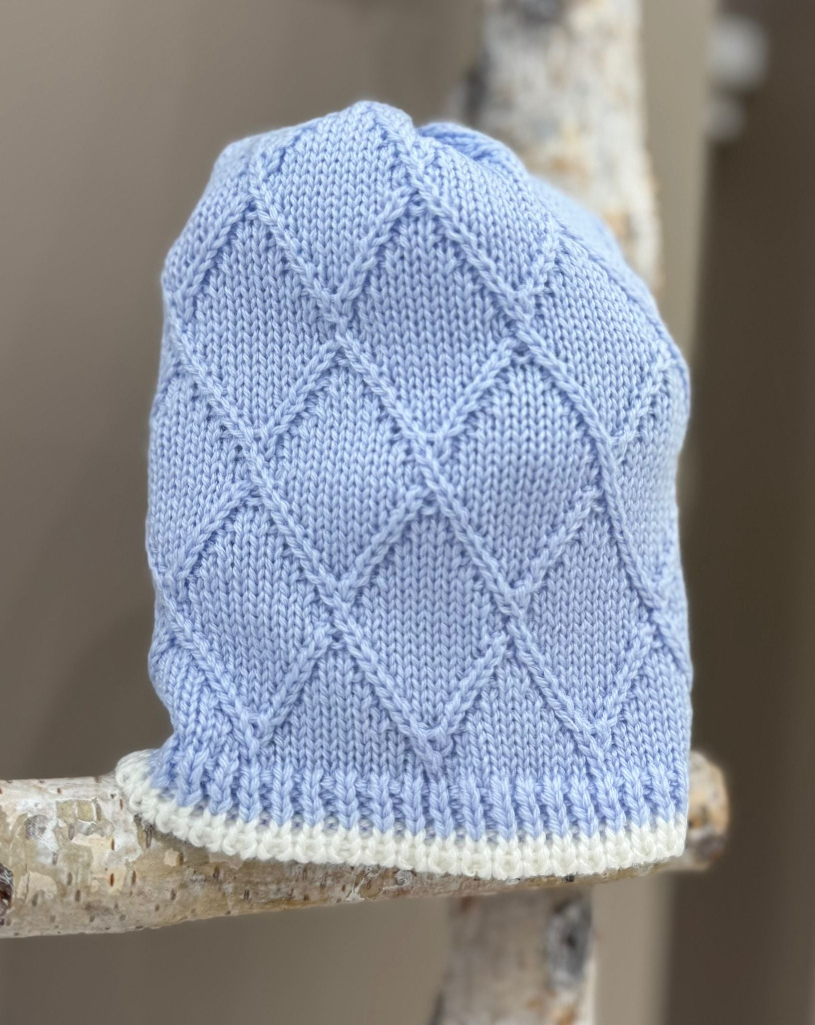 CAPPELLINO IN MAGLIA A ROMBI BEBE' DI ALMY