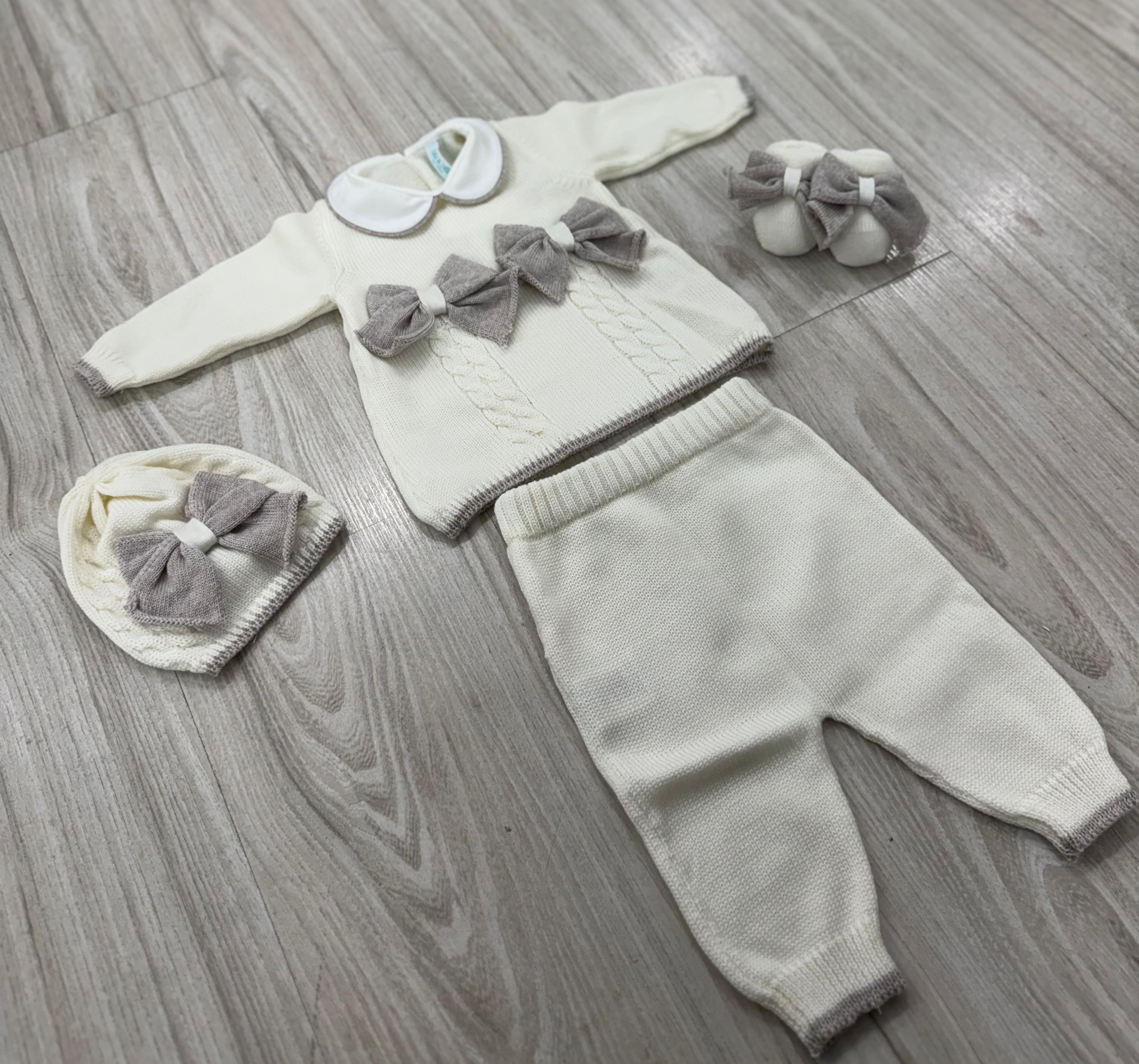 SET CORREDINO FIOCCO MIELE IN PURA LANA : COMPLETINO, CAPPELLINO E BABBUCCE