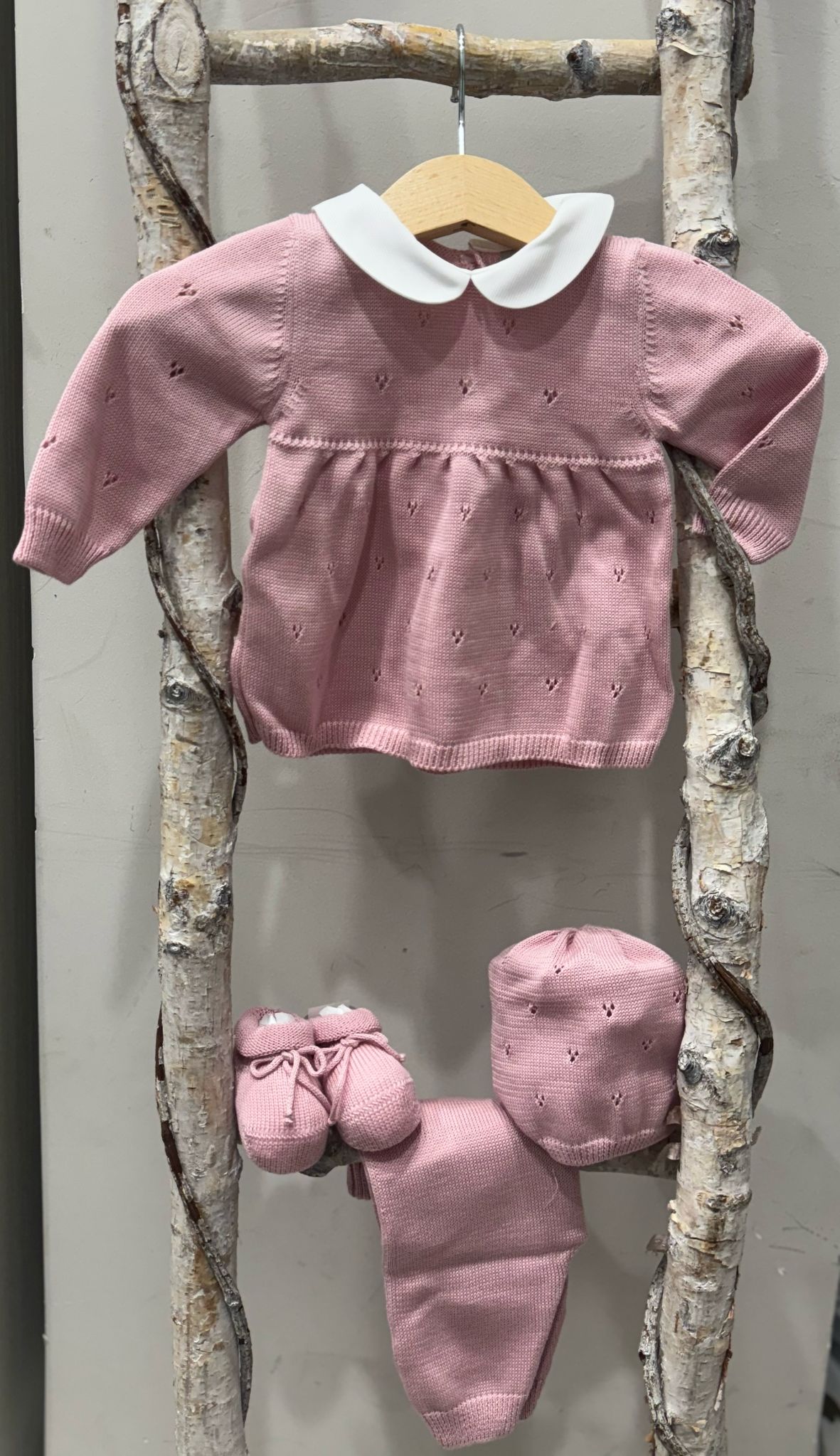 SET CORREDINO IN FILO BIANCO CON INSERTI, COMPLETO, CAPPELLINO E BABBUCCE