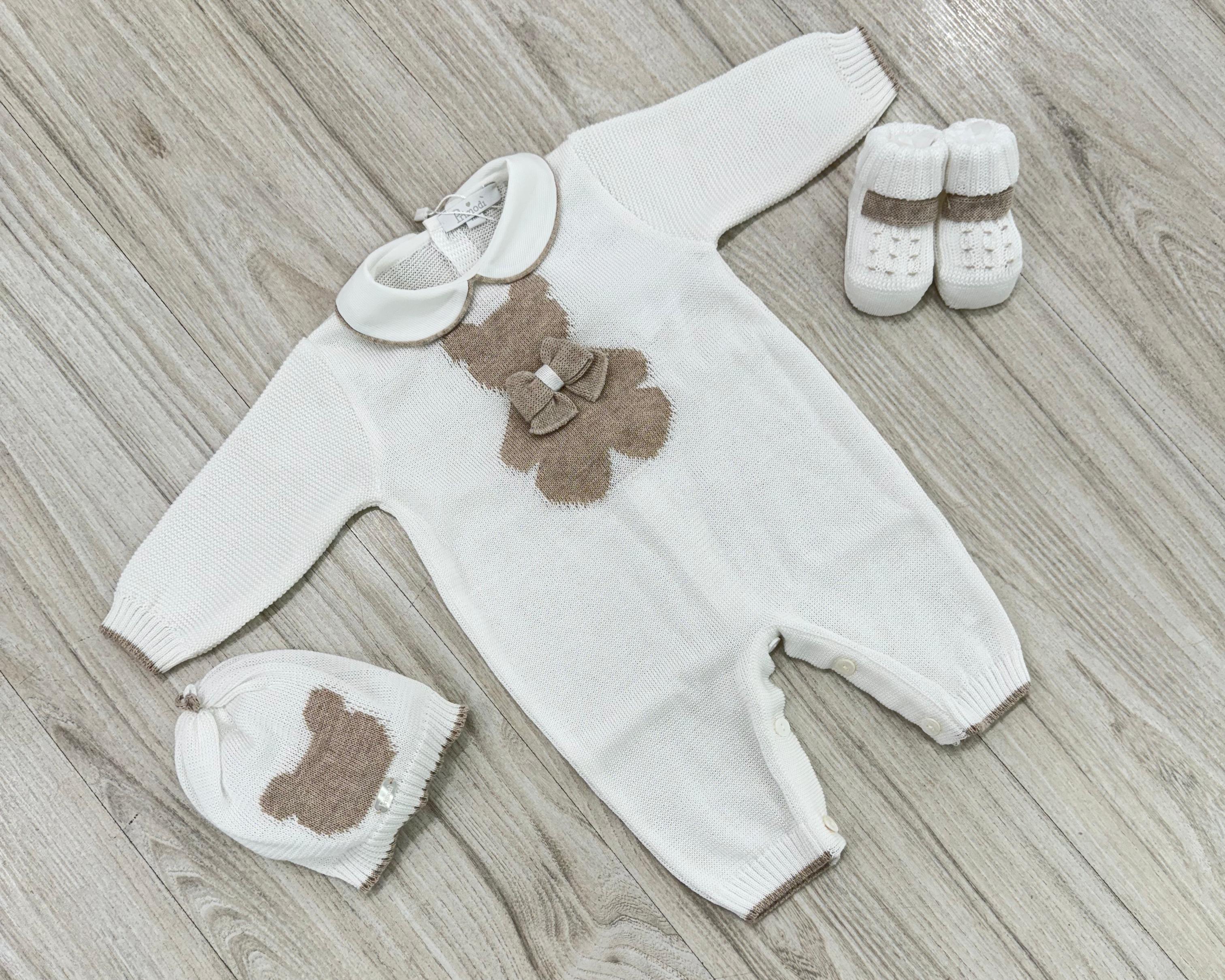 SET CORREDINO IN FILO BIANCO CON ORSETTO TORTORA, TUTITA MANICA LUNGA, CAPPELLINO E BABBUCCE