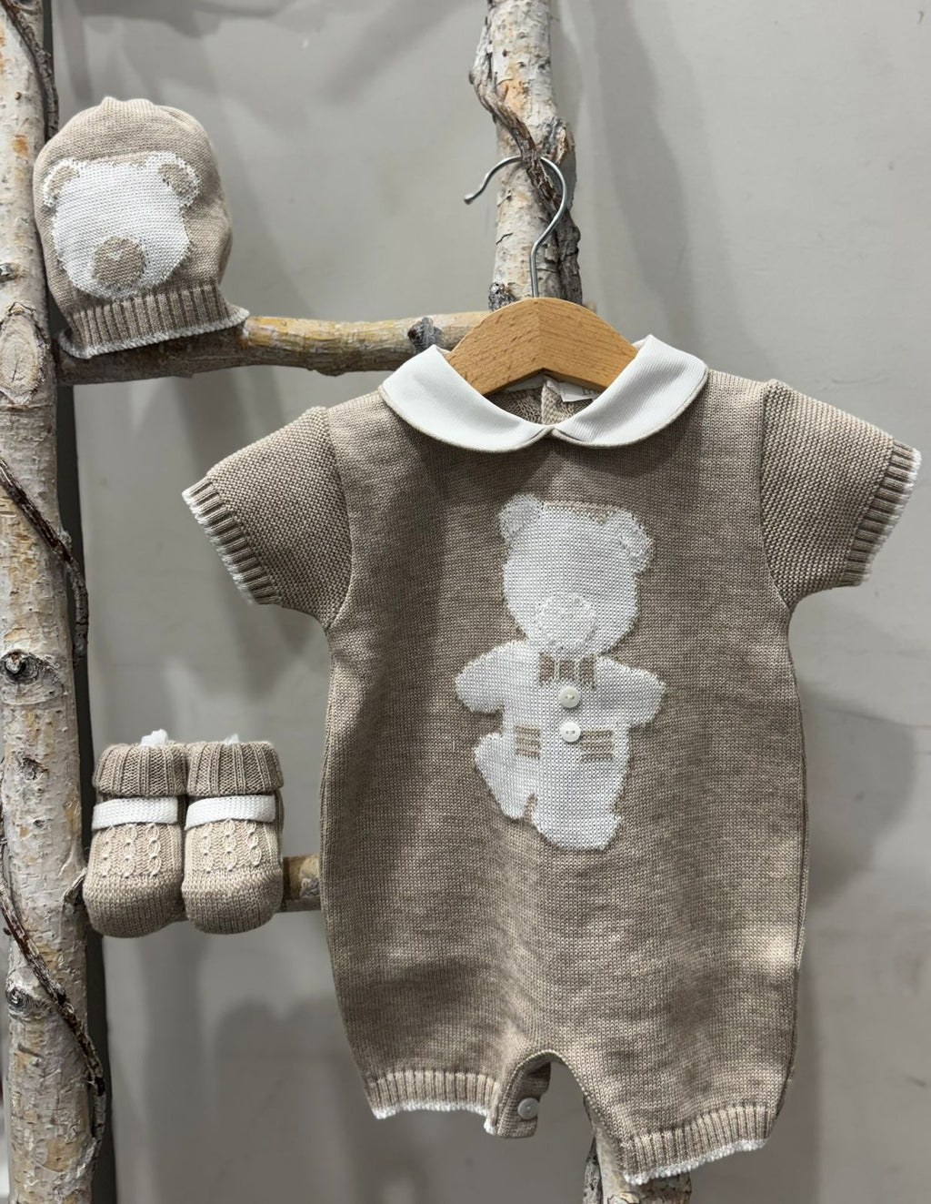 SET CORREDINO IN FILO CON ORSETTO , TUTINA MANICA CORTA, CAPPELLINO E BABBUCCE