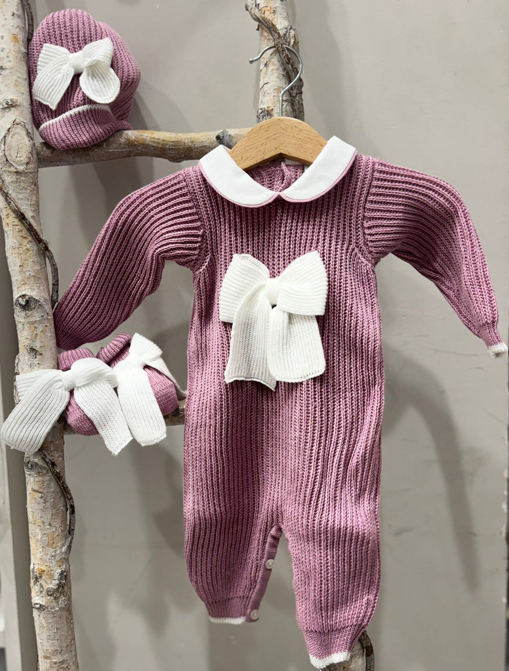 SET CORREDINO IN FILO CON FIOCCO, TUTINA CAPPELLINO E BABBUCCE