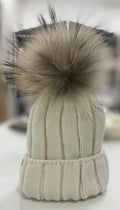 CAPPELLO CASHMERE CON POMPON IN VOLPE