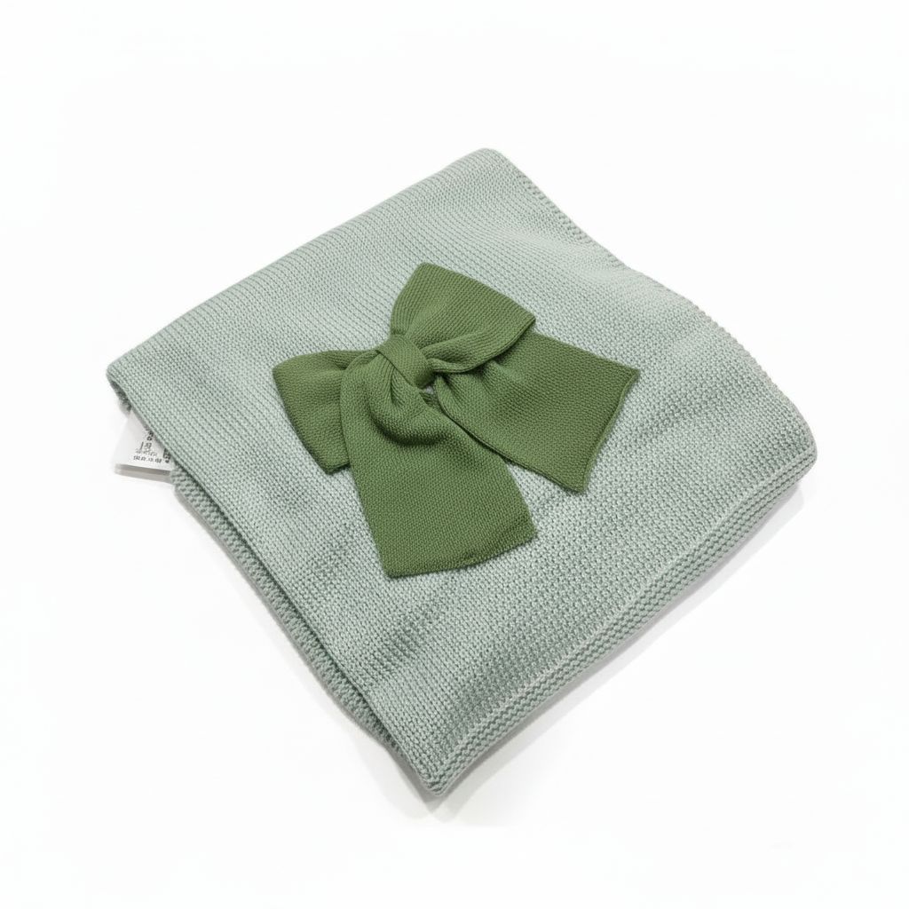 COPERTINA IN FILO CON FIOCCO BEBE' DI ALMY