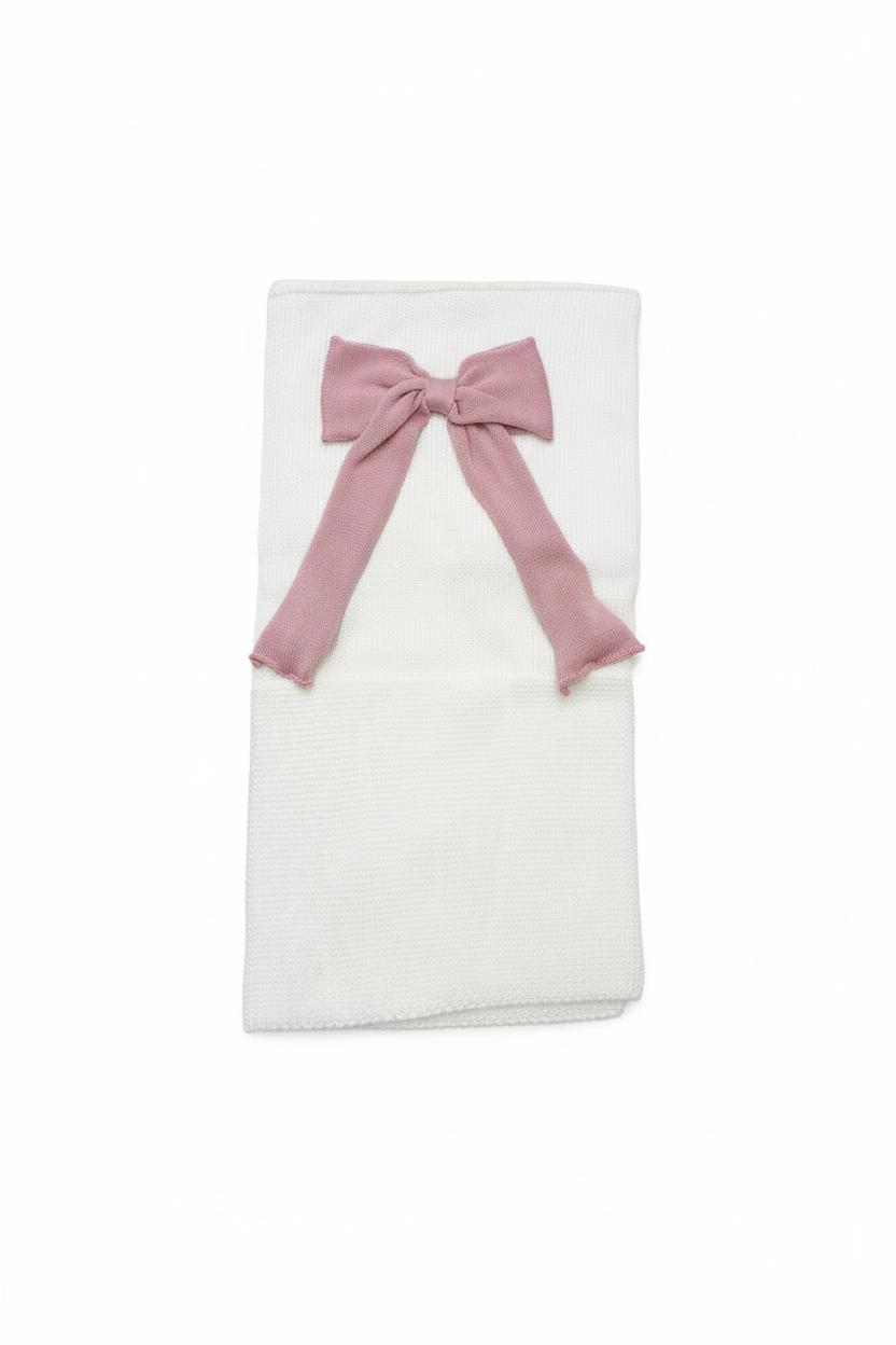 COPERTINA IN FILO CON FIOCCO BEBE' DI ALMY