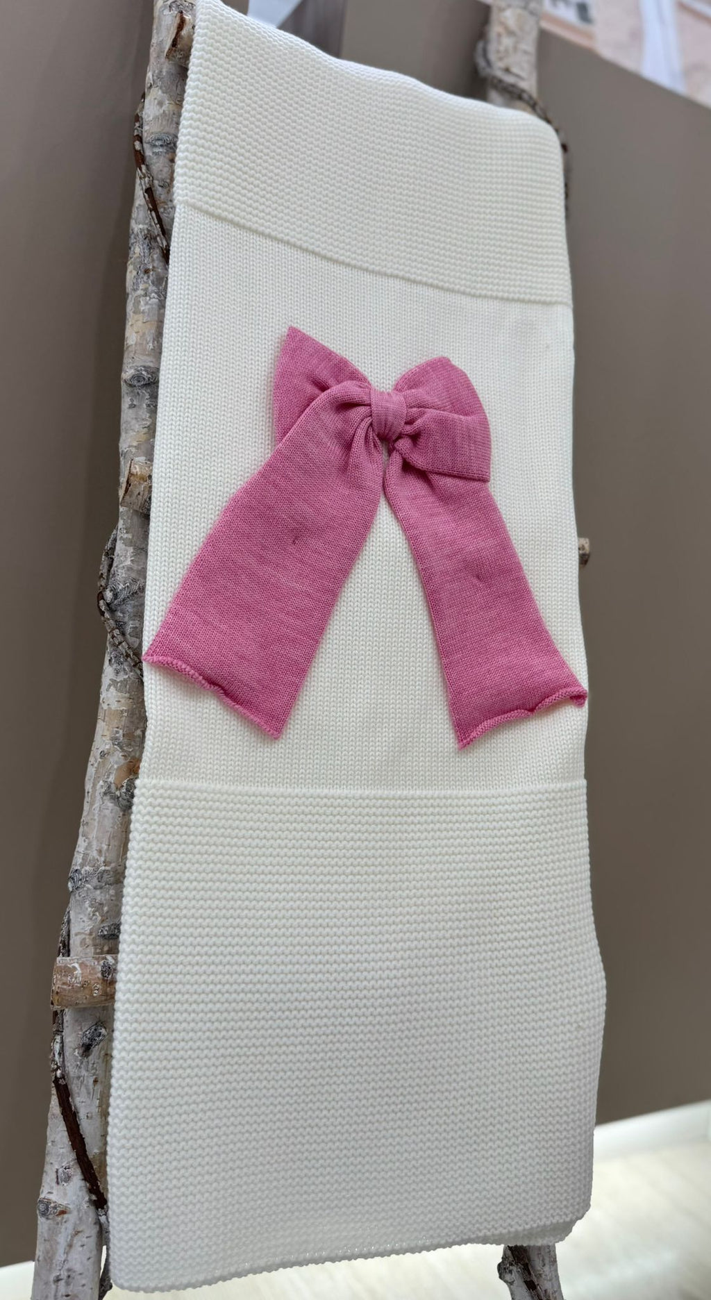 COPERTINA IN MAGLIA CON FIOCCO BEBE'DI ALMY