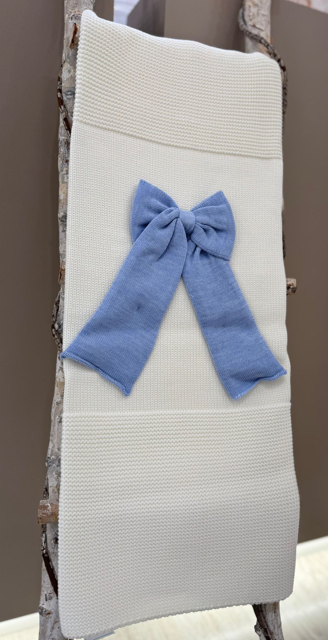 COPERTINA IN MAGLIA CON FIOCCO BEBE'DI ALMY