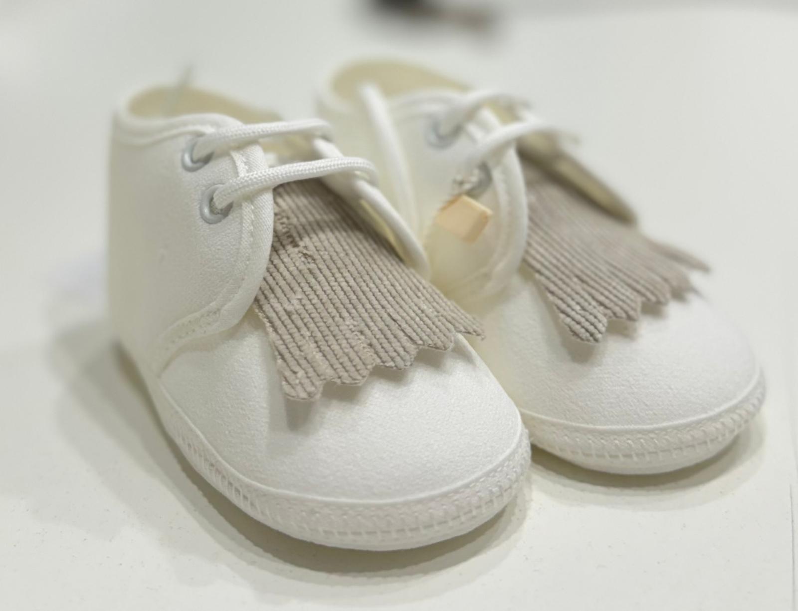 SCARPINA ELEGANTE CON LACCI BUFI