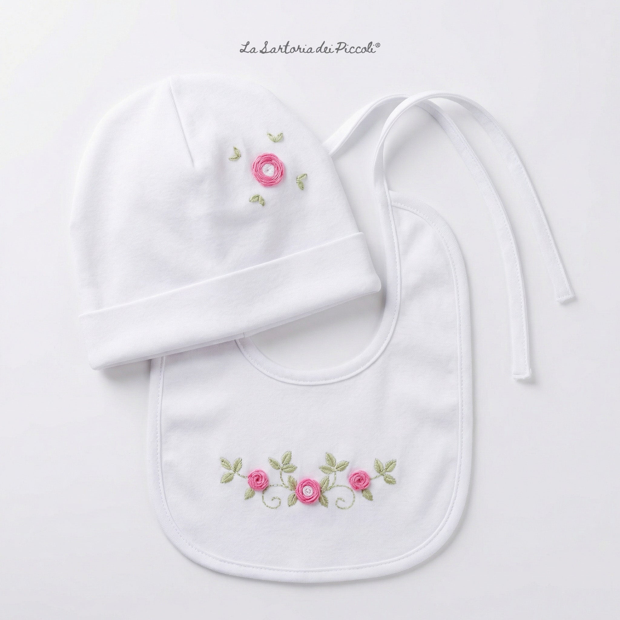 SET COORDINATO NEONATA CUFFIA E BAVETTA CON FIORELLINI LA SARTORIA DEI PICCOLI