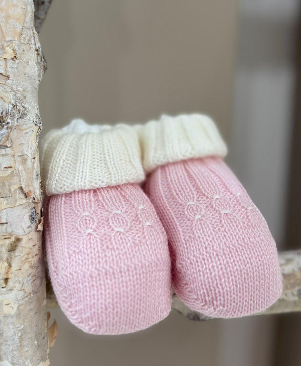 SCARPINE IN MAGLIA CON RICAMO BEBE' DI ALMY