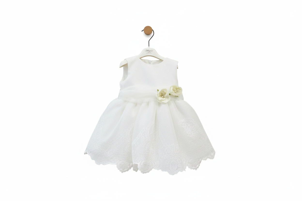 Banner vestito bianco appeso