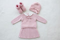SET CORREDINO COMPLETO IN MAGLIA CON GONNA, CAPPELLINO, SCARPINA E COPERTINA BEBE' DI ALMY